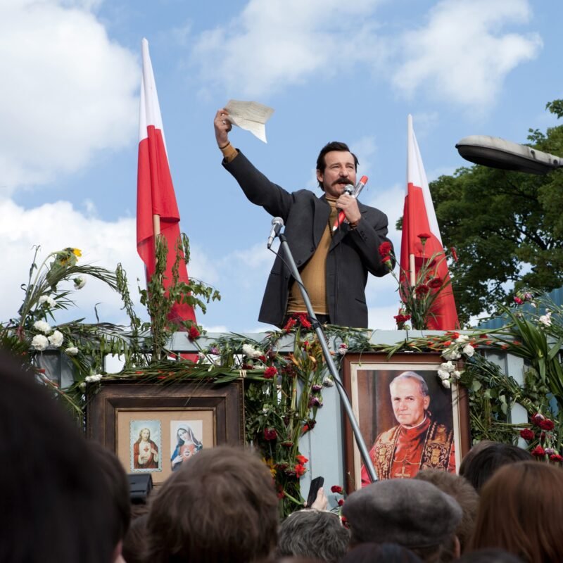 Kadras iš filmo „Wałęsa. Vilties žmogus“